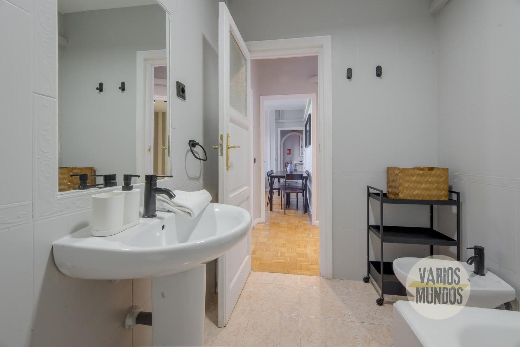 Apartamento De 4Hab En La Latina Con Vistas A Madrid Centro Luaran gambar