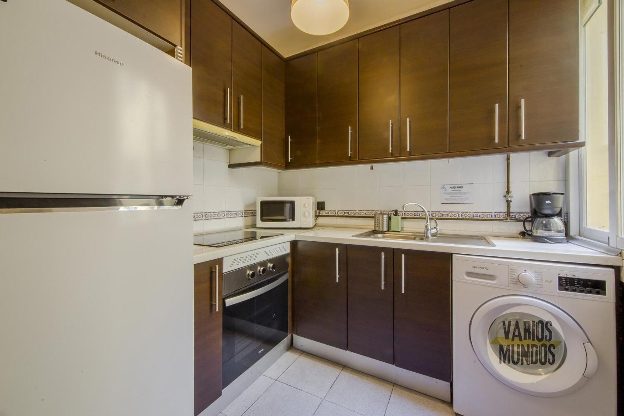 Apartamento De 4Hab En La Latina Con Vistas A Madrid Centro Luaran gambar